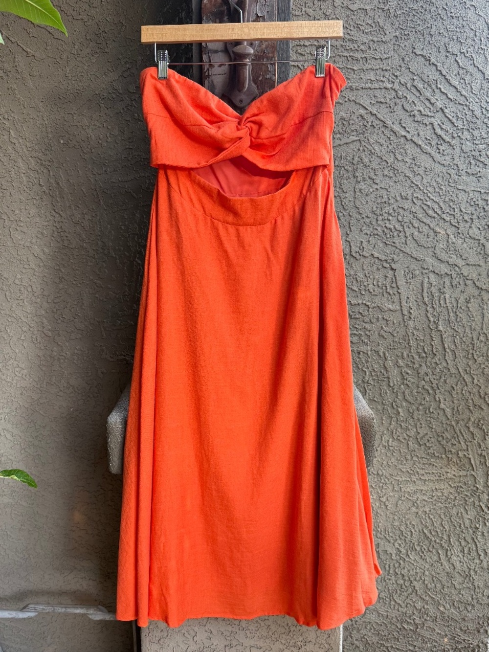 Showpo Avie Orange Twist Strapless Cutout Cocktail Midi Dress NWT US 10 Party - Picture 2 of 15